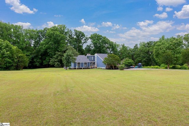 144 Spring Road, Laurens, SC 29360