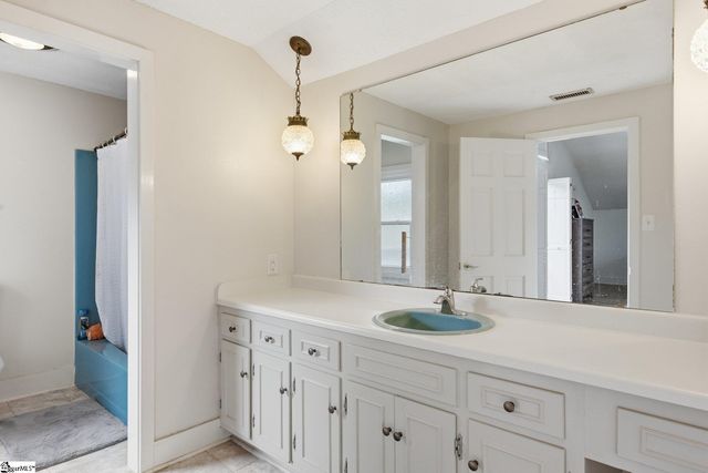 144 Spring Road, Laurens, SC 29360