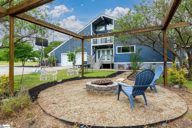 144 Spring Road, Laurens, SC 29360