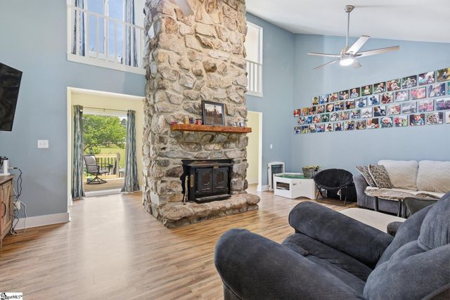 144 Spring Road, Laurens, SC 29360
