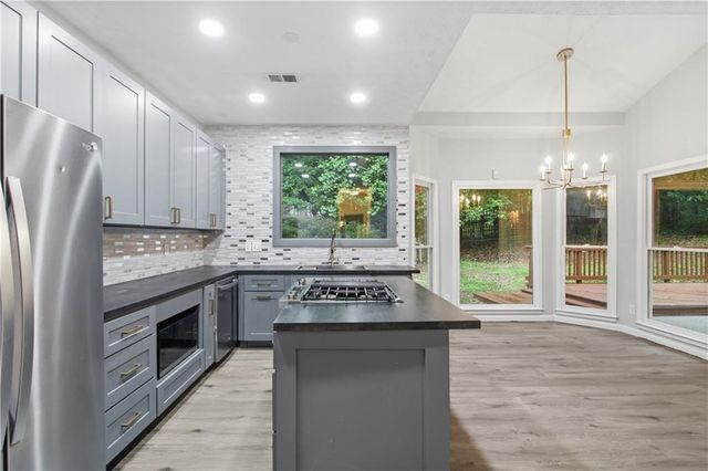 3504 Wellsley Drive, Powder Springs, GA 30127
