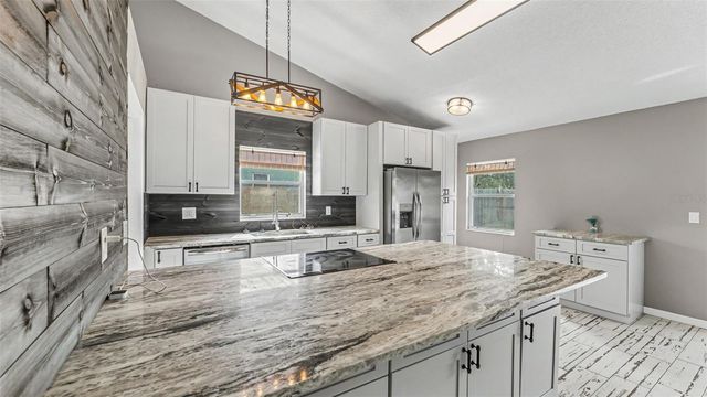 3312 QUEENS COVE LOOP, Winter Haven, FL 33880