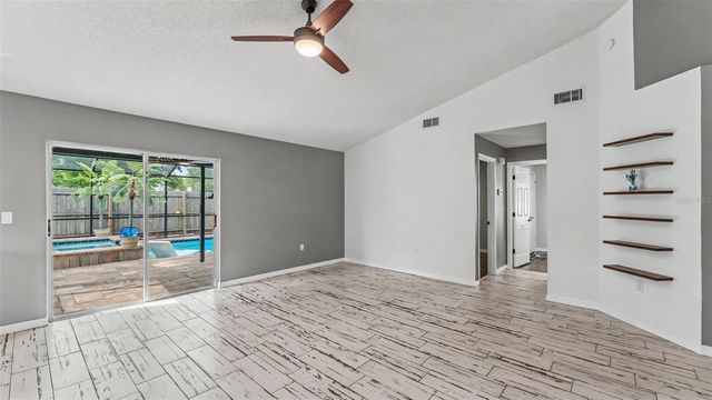 3312 QUEENS COVE LOOP, Winter Haven, FL 33880