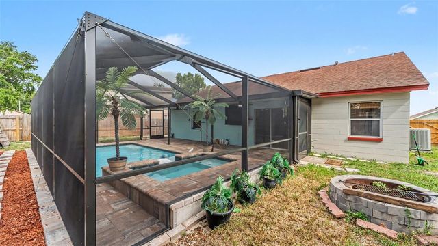 3312 QUEENS COVE LOOP, Winter Haven, FL 33880