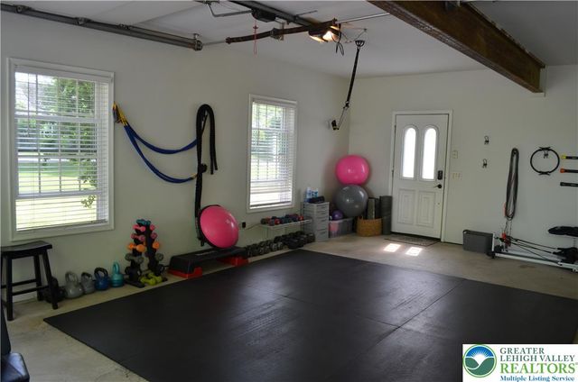 860 Newlins Road, Easton, PA 18040