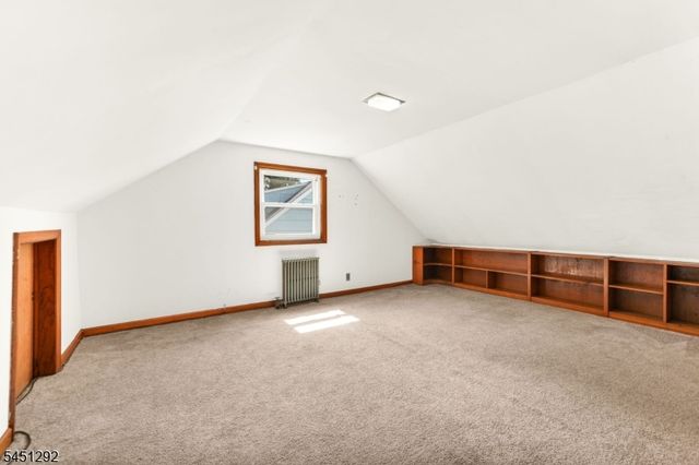 30 Pequannock Ave, Pompton Lakes Boro, NJ 07442