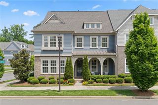 228 Dawson Dr, Woodstock, GA 30188