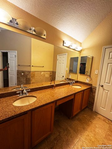 21427 Bubbling, San Antonio, TX 78259