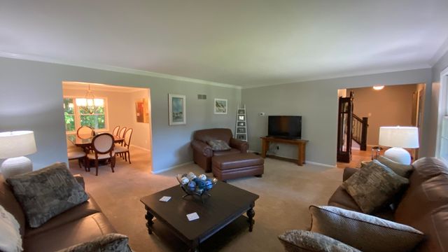 141 Guilford Road, Valparaiso, IN 46385