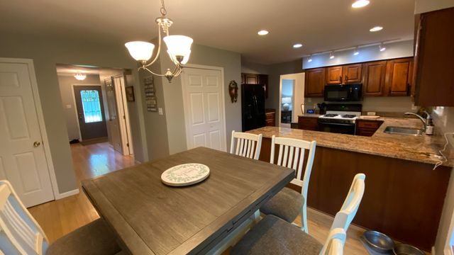 141 Guilford Road, Valparaiso, IN 46385