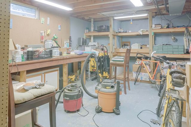 141 Guilford Road, Valparaiso, IN 46385