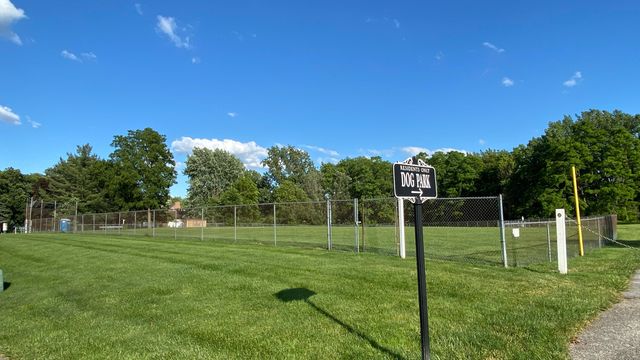 141 Guilford Road, Valparaiso, IN 46385