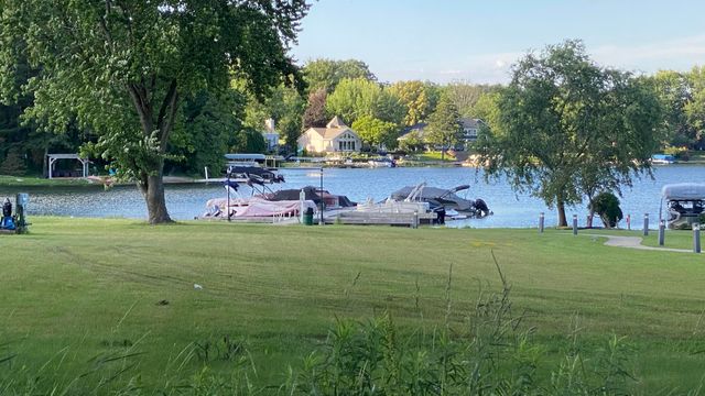 141 Guilford Road, Valparaiso, IN 46385
