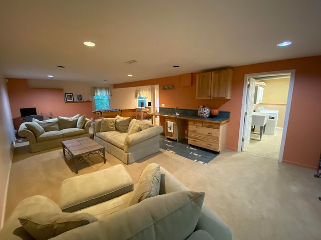 141 Guilford Road, Valparaiso, IN 46385