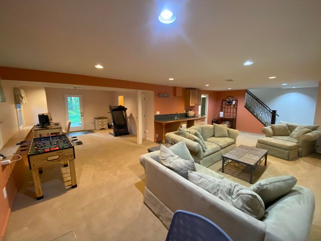 141 Guilford Road, Valparaiso, IN 46385