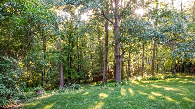 141 Guilford Road, Valparaiso, IN 46385