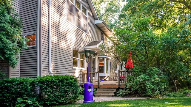 141 Guilford Road, Valparaiso, IN 46385