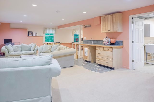 141 Guilford Road, Valparaiso, IN 46385