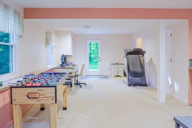 141 Guilford Road, Valparaiso, IN 46385