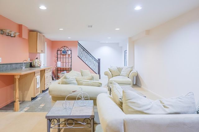 141 Guilford Road, Valparaiso, IN 46385