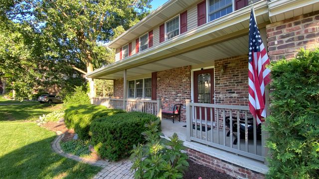 141 Guilford Road, Valparaiso, IN 46385