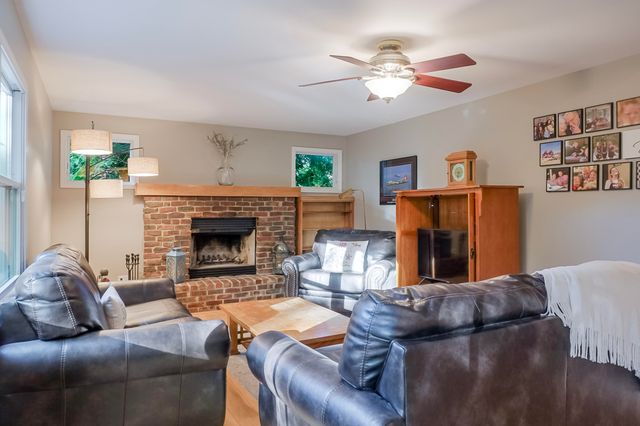 141 Guilford Road, Valparaiso, IN 46385