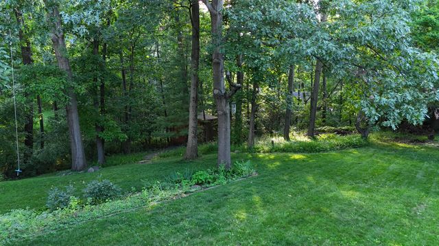141 Guilford Road, Valparaiso, IN 46385