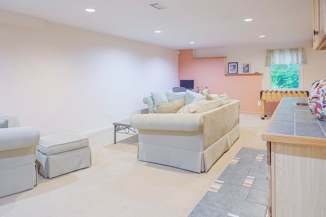 141 Guilford Road, Valparaiso, IN 46385