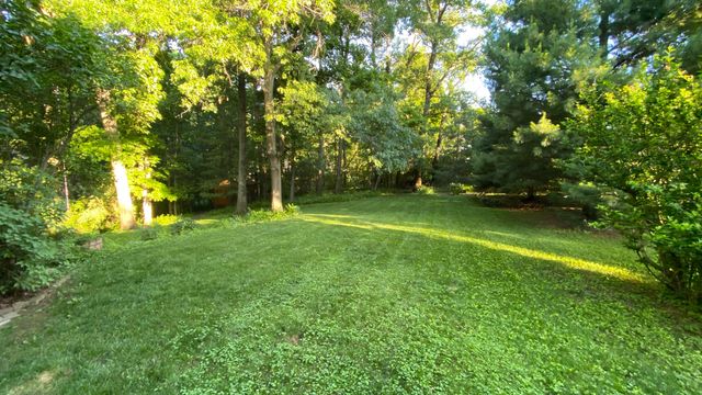 141 Guilford Road, Valparaiso, IN 46385