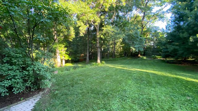 141 Guilford Road, Valparaiso, IN 46385