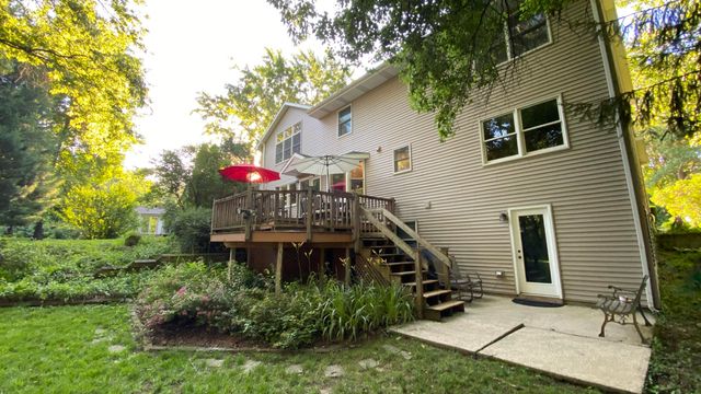 141 Guilford Road, Valparaiso, IN 46385