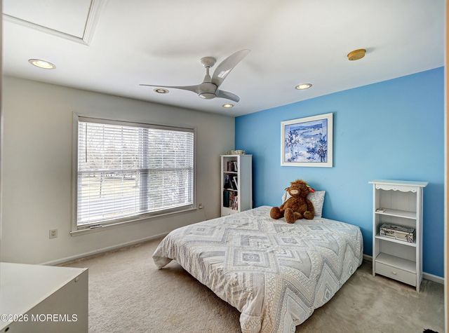 5 W Parsonage Way, Manalapan, NJ 07726