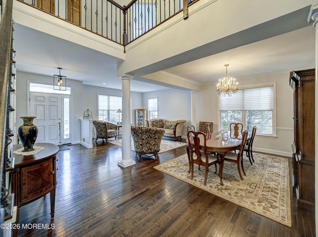 5 W Parsonage Way, Manalapan, NJ 07726