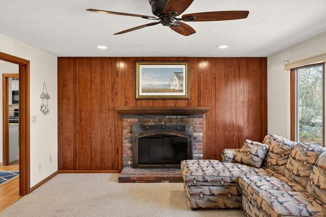 12 Inkberry Ln, Harwich, MA 02645