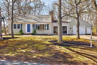 12 Inkberry Ln, Harwich, MA 02645
