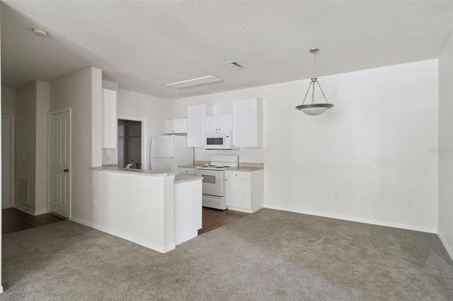 6005 HEMINGWAY CIRCLE, Haines City, FL 33844