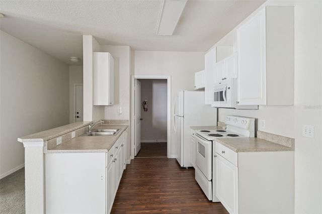 6005 HEMINGWAY CIRCLE, Haines City, FL 33844
