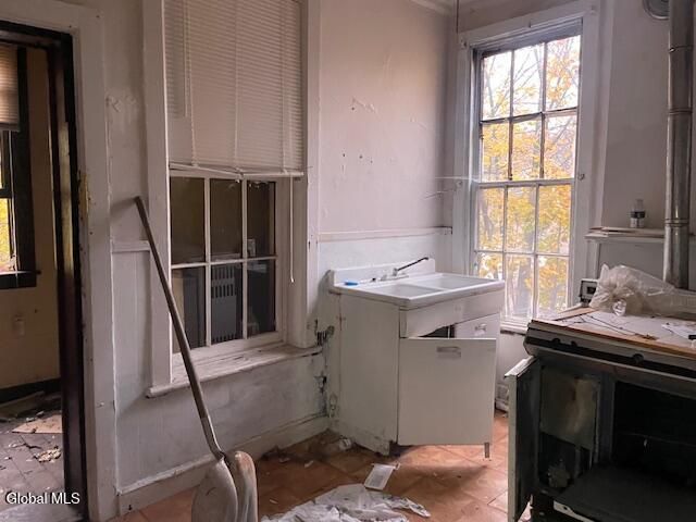 23 Glen Avenue, Troy, NY 12180