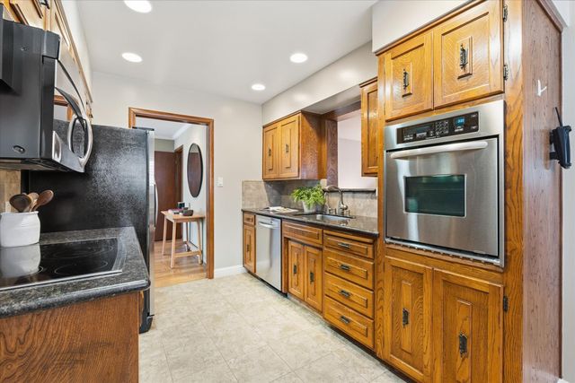 5501 Moddison Ave, Sacramento, CA 95819
