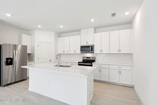 68 WANDERING CREEK Way, Palm Coast, FL 32164