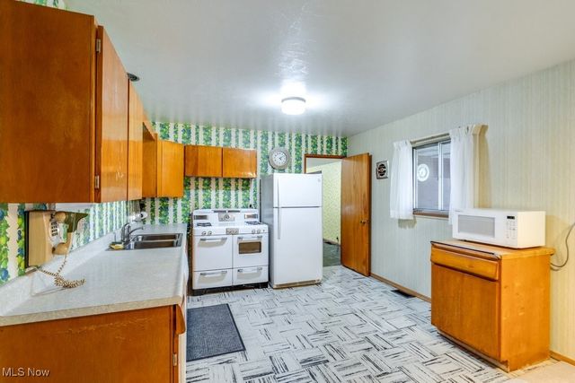 1533 Bradford Drive, Macedonia, OH 44056