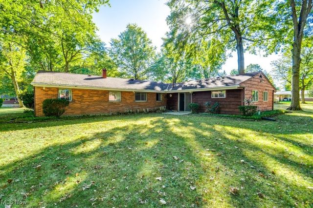 1533 Bradford Drive, Macedonia, OH 44056