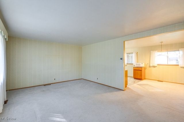 1533 Bradford Drive, Macedonia, OH 44056