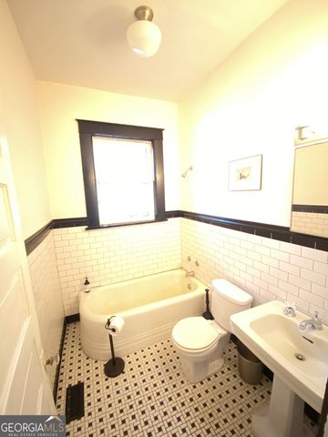 209 Milledge Avenue, Monroe, GA 30655