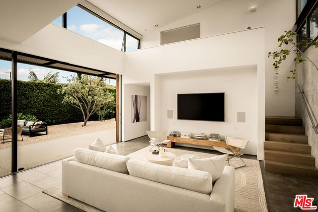 1347 Palms Boulevard, Venice, CA 90291