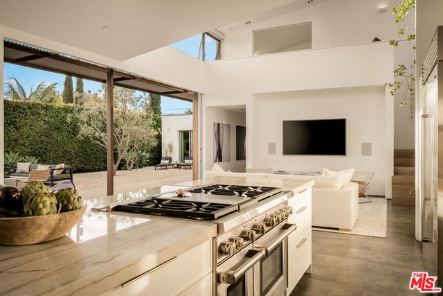 1347 Palms Boulevard, Venice, CA 90291