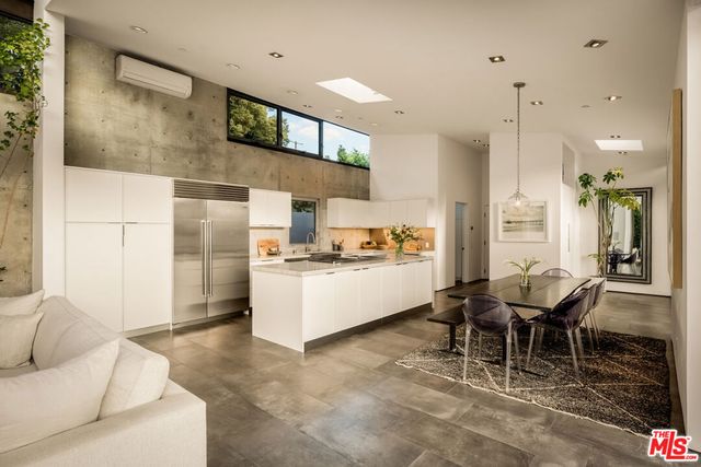 1347 Palms Boulevard, Venice, CA 90291