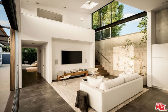 1347 Palms Boulevard, Venice, CA 90291