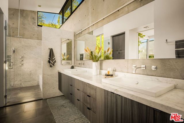 1347 Palms Boulevard, Venice, CA 90291