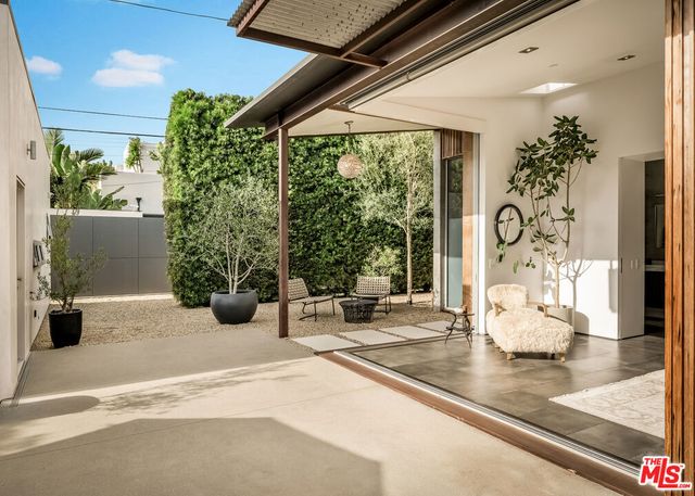 1347 Palms Boulevard, Venice, CA 90291